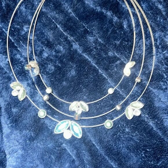 Napier woman’s  blue stone triple strand necklace - Picture 2 of 4